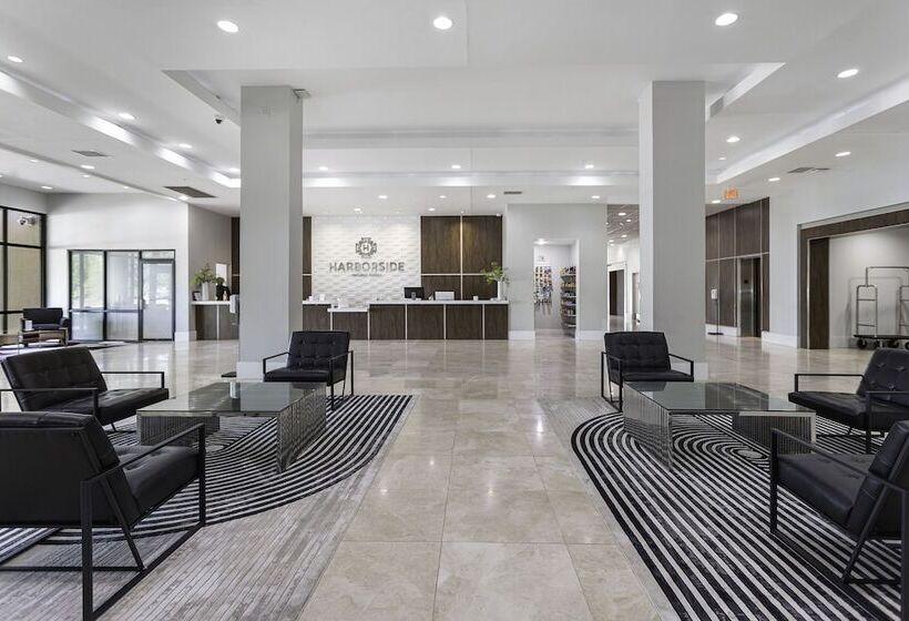 Отель Harborside