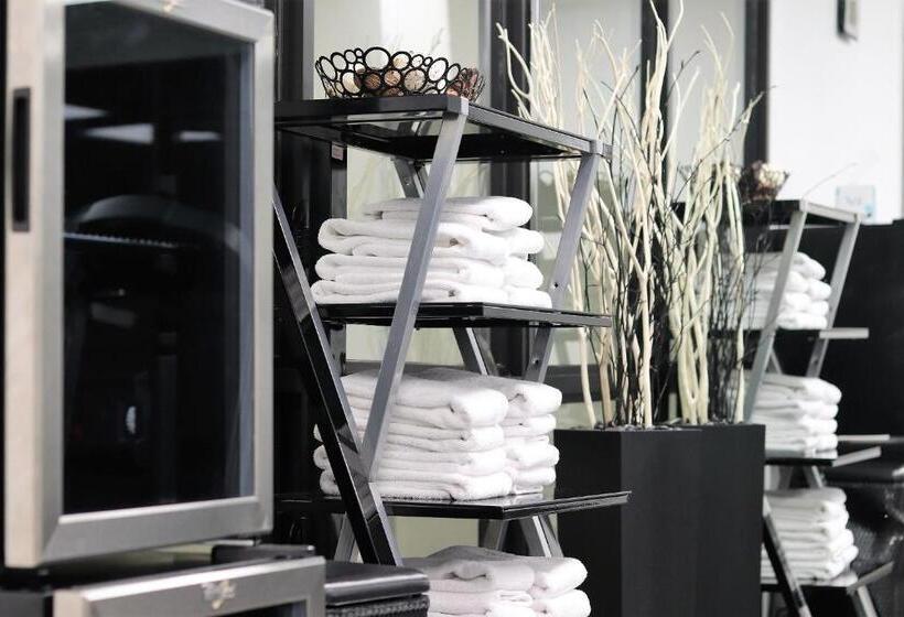 Отель Harborside