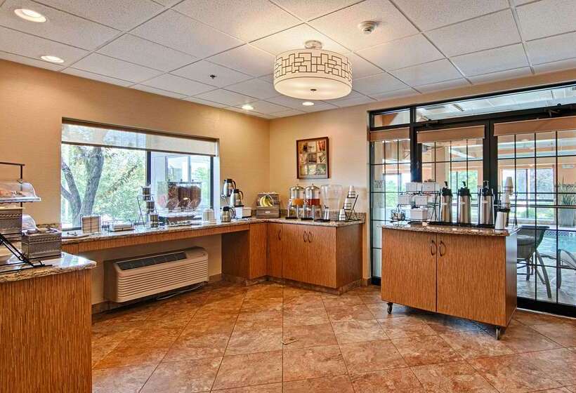 فندق Comfort Inn & Suites Copley Akron