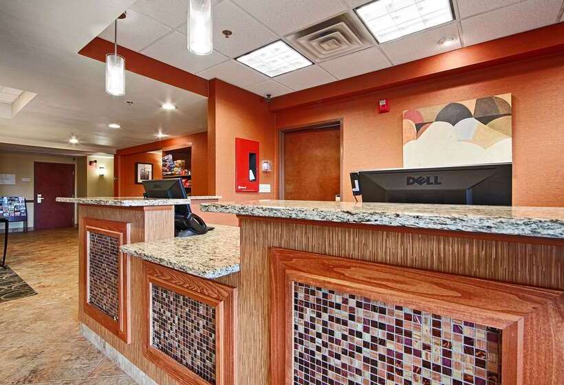 فندق Comfort Inn & Suites Copley Akron