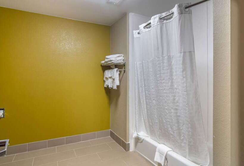 فندق Comfort Inn & Suites Perry National Fairgrounds Area