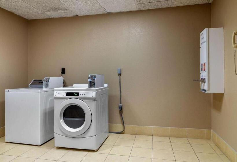 فندق Comfort Inn & Suites Perry National Fairgrounds Area