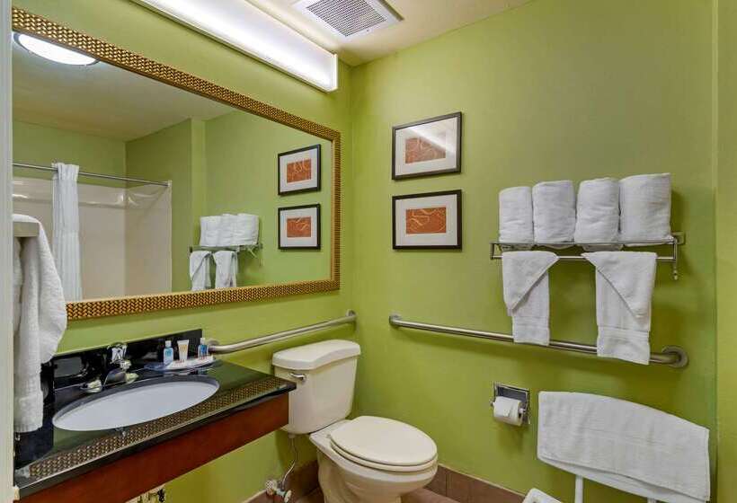 فندق Comfort Suites Milledgeville