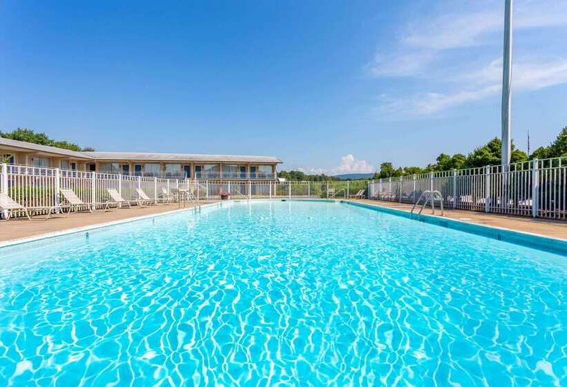 فندق Days Inn By Wyndham Breezewood