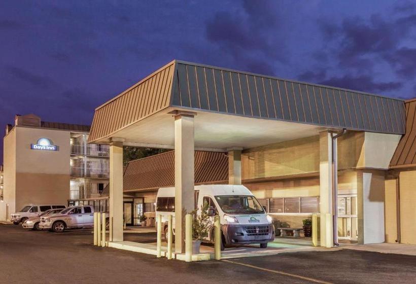 فندق Ramada By Wyndham Kenner/new Orleans Airport South