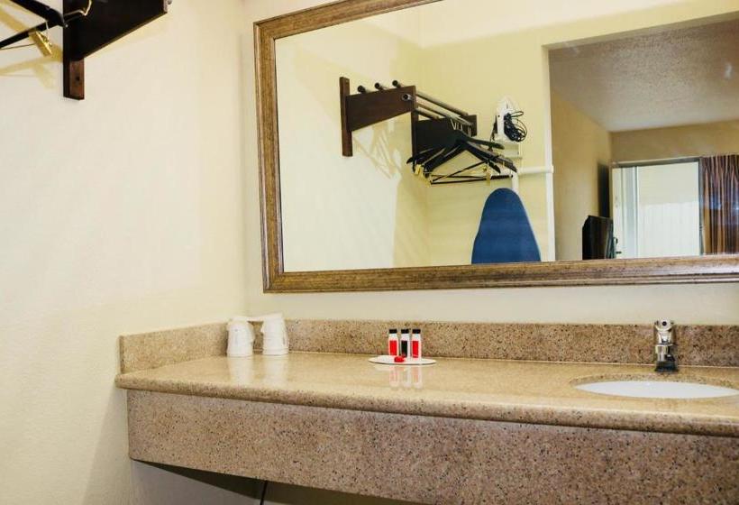 فندق Ramada By Wyndham Kenner/new Orleans Airport South