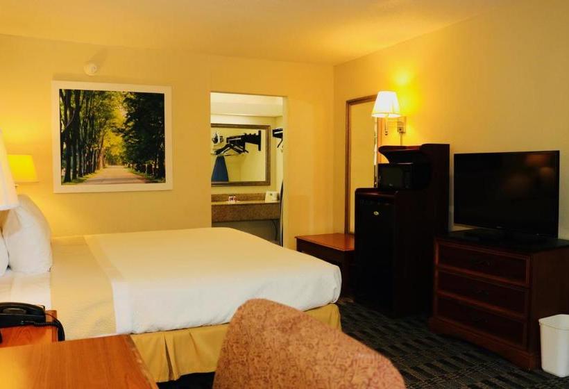 فندق Ramada By Wyndham Kenner/new Orleans Airport South
