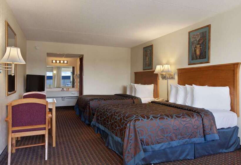 هتل Days Inn By Wyndham Salina South