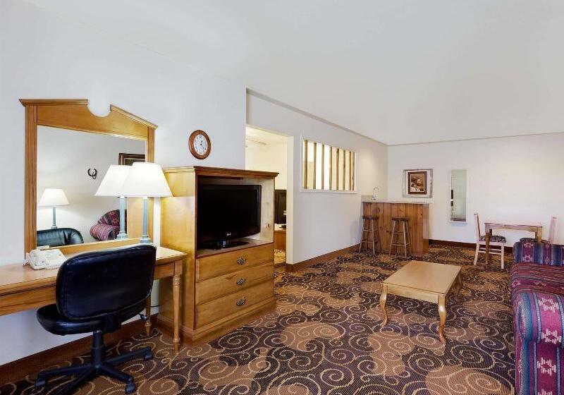 فندق Days Inn By Wyndham San Angelo