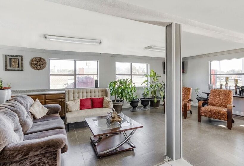 Oyo Hotel Pineville La Hwy 165