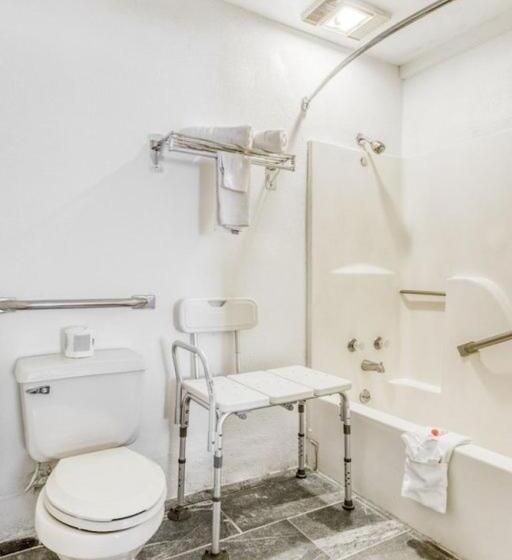 Oyo Hotel Pineville La Hwy 165