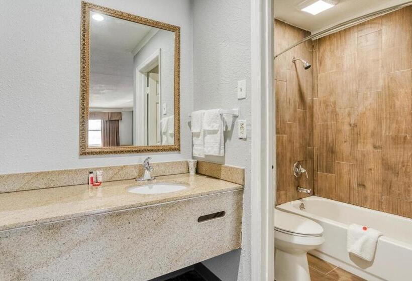 Oyo Hotel Pineville La Hwy 165