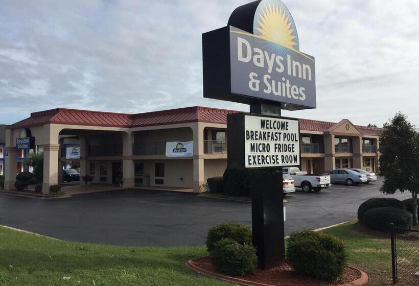 酒店 Days Inn & Suites By Wyndham Warner Robins Near Robins Afb