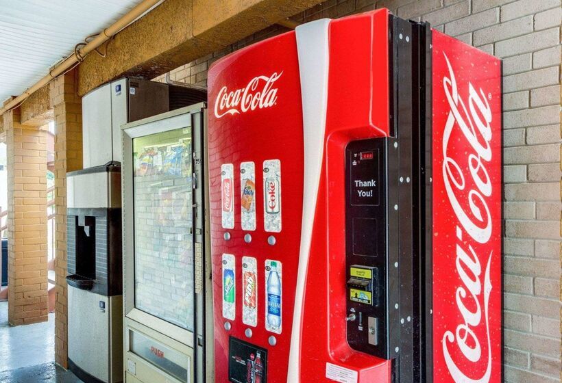 酒店 Econo Lodge Inn & Suites