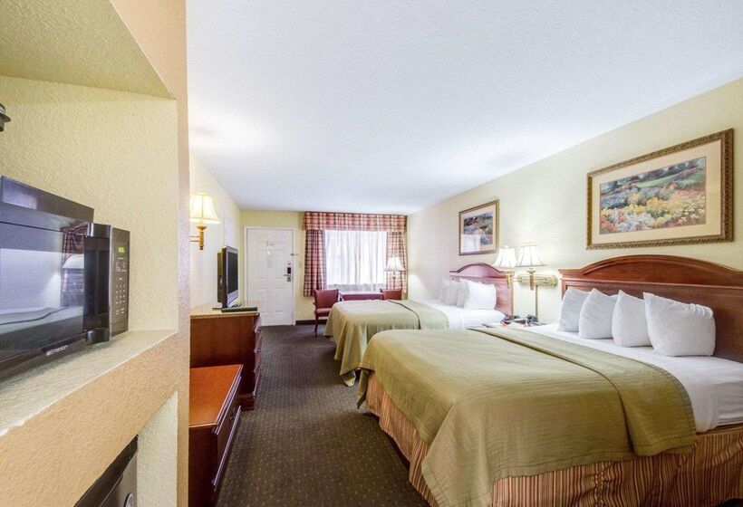 Отель Econo Lodge Inn & Suites