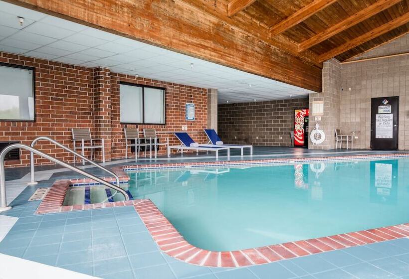 Envision Hotel Saint Paul South