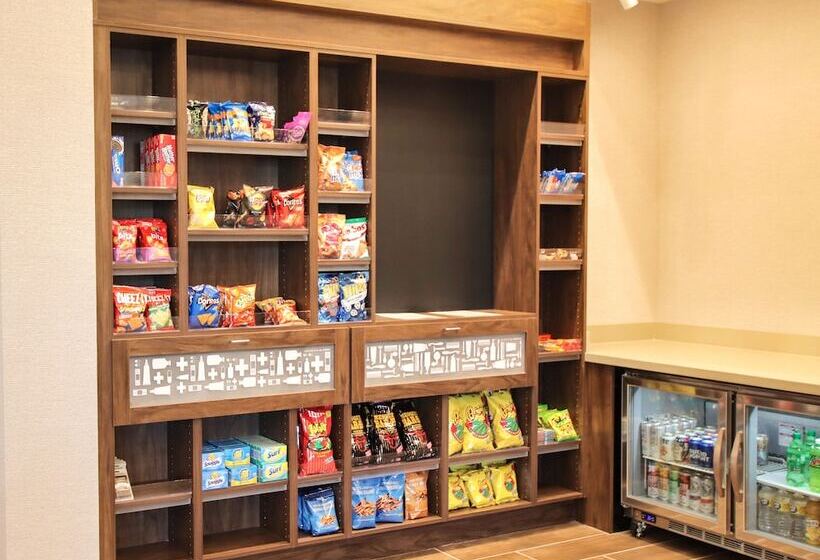 בית מלון כפרי Hampton Inn Lead