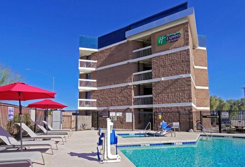 هتل Holiday Inn Express & Suites Phoenix   Tempe, An Ihg