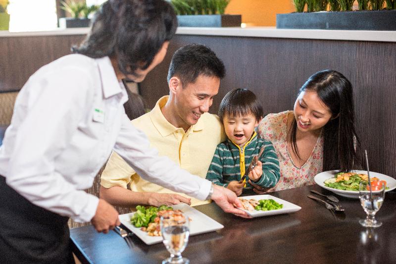 هتل Holiday Inn   Long Island   Islip Arpt East, An Ihg