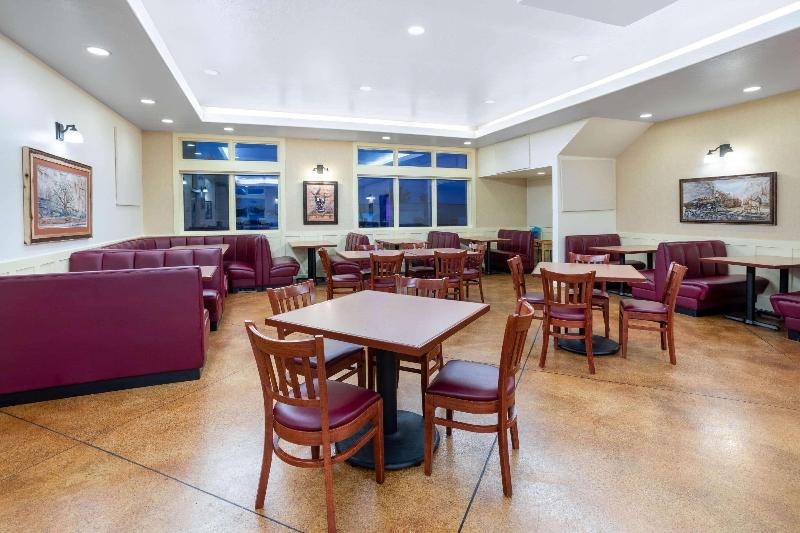 فندق Inn At Lander, Travelodge By Wyndham