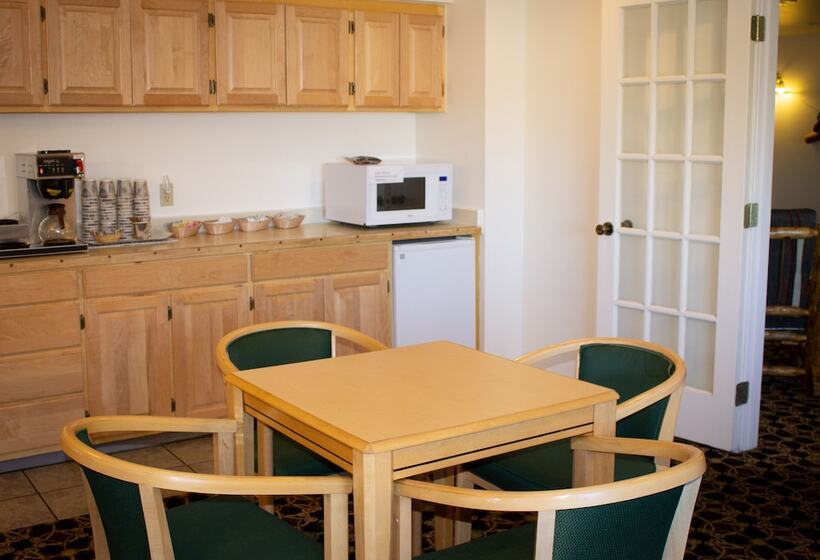 فندق Inn At Lander, Travelodge By Wyndham