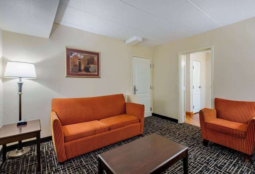 فندق La Quinta By Wyndham Lexington Park   Patuxent