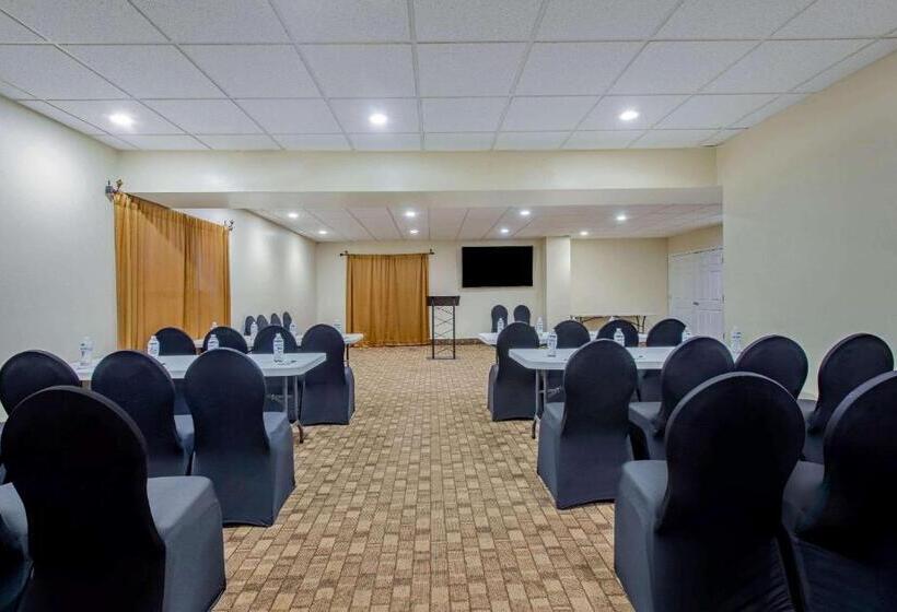 فندق La Quinta By Wyndham Lexington Park   Patuxent