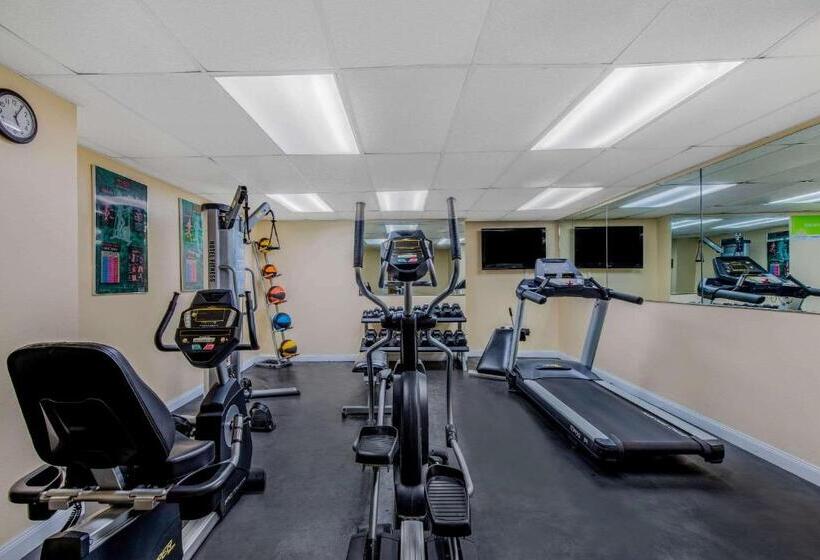 فندق La Quinta By Wyndham Lexington Park   Patuxent