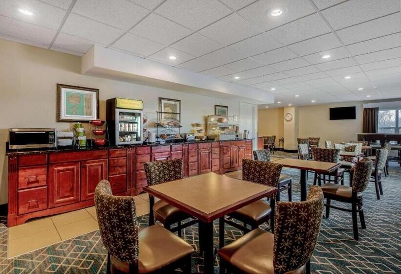 فندق La Quinta By Wyndham Lexington Park   Patuxent