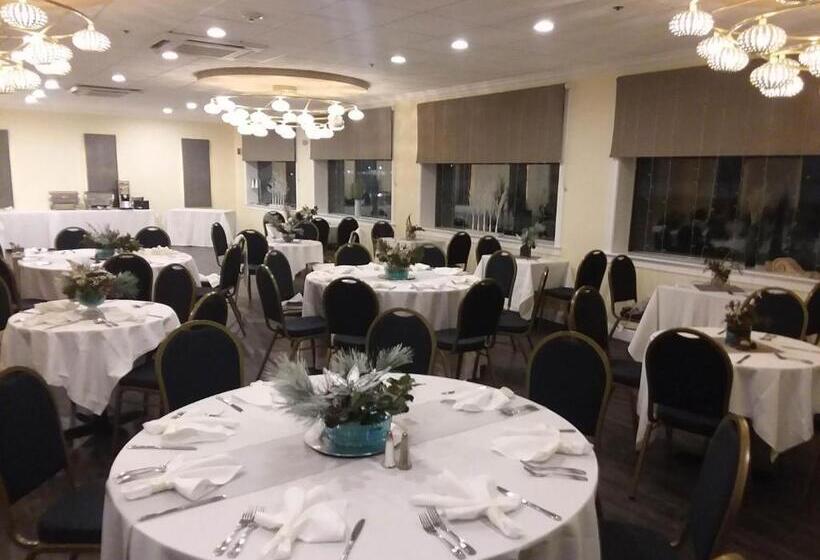 ホテル Lakeside Inn