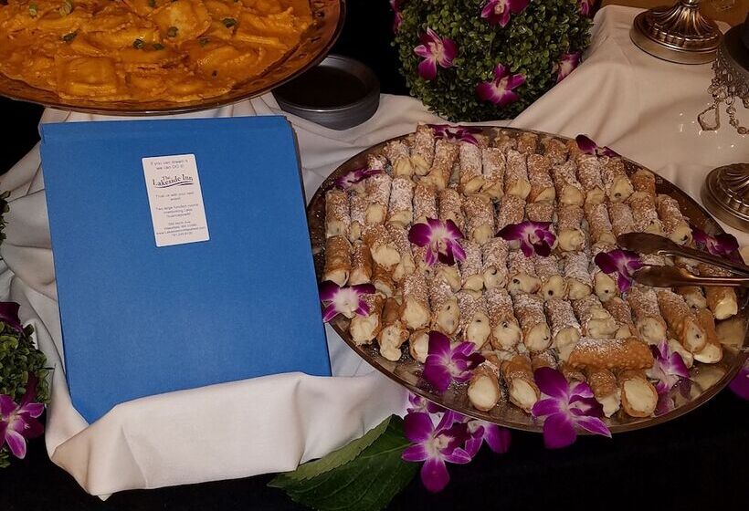 ホテル Lakeside Inn