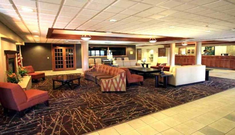 فندق Norwood Inn & Suites Mankato