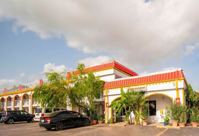 Отель O Grand Inn Channelview I10