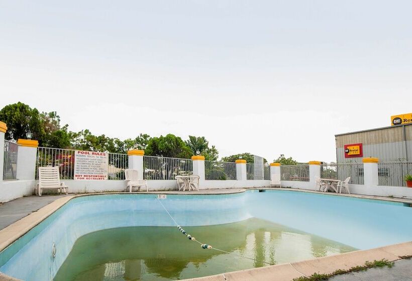 Отель O Grand Inn Channelview I10