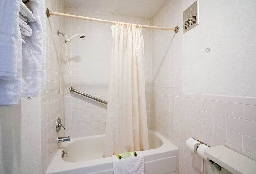 Отель O Grand Inn Channelview I10