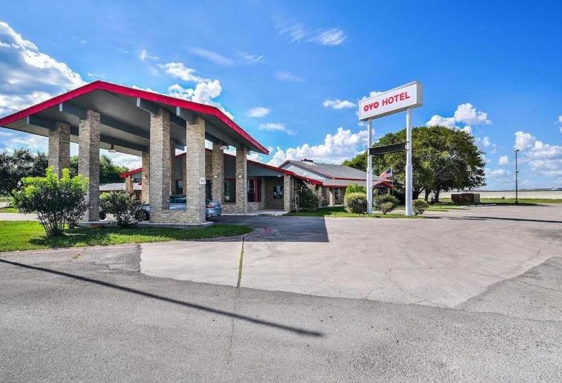 호텔 Plum Creek Inn at Lockhart