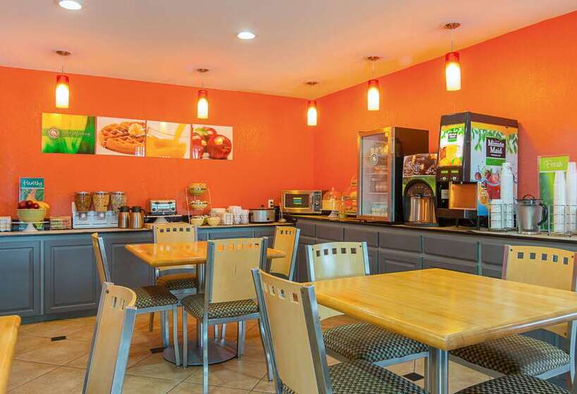 ホテル Quality Inn Carthage