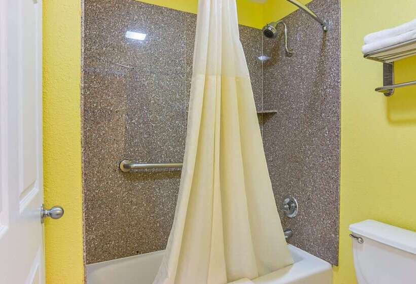 בית מלון כפרי Quality Inn Carthage