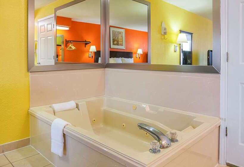 ホテル Quality Inn Carthage