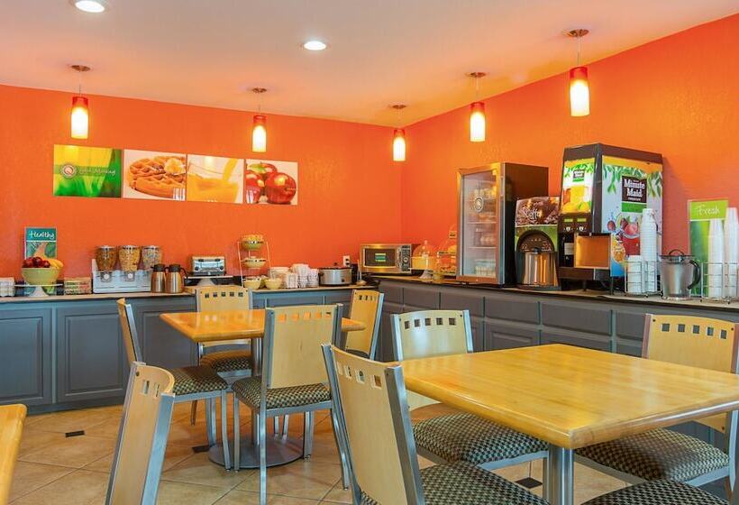 ホテル Quality Inn Carthage