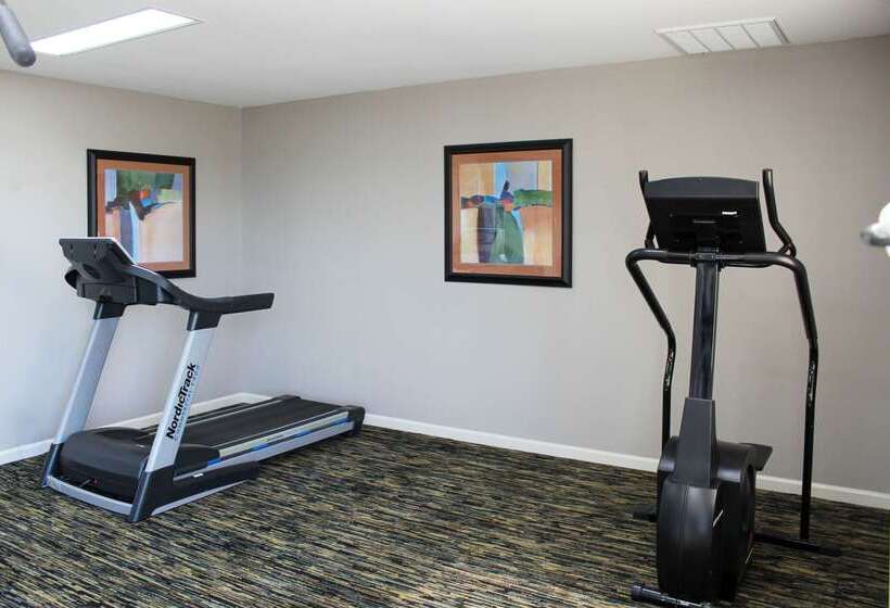فندق Quality Inn Crossville Near Cumberland Mountain State Park