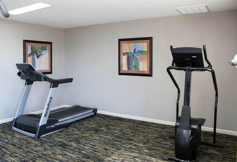 فندق Quality Inn Crossville Near Cumberland Mountain State Park