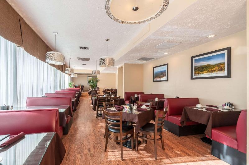 Отель Quality Inn