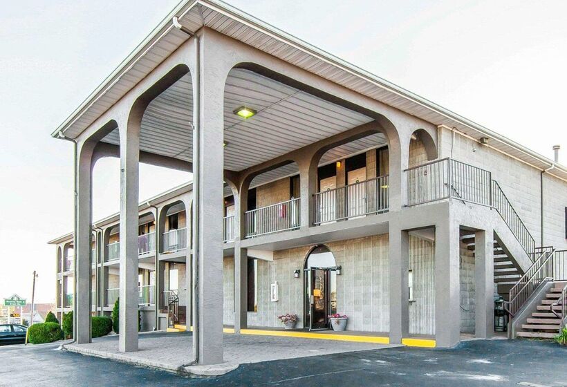 Отель Quality Inn