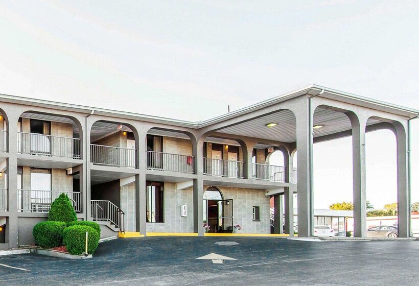 Отель Quality Inn