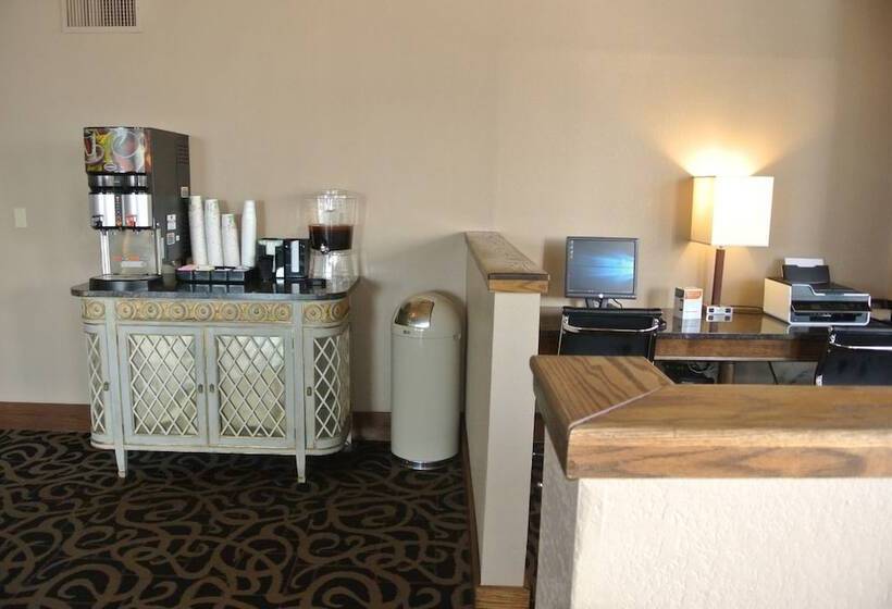 בית מלון כפרי Quality Inn & Suites