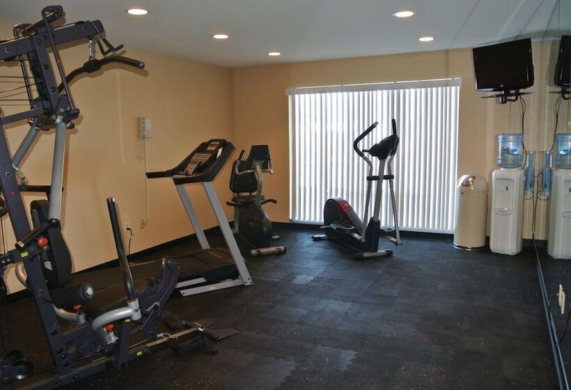 בית מלון כפרי Quality Inn & Suites