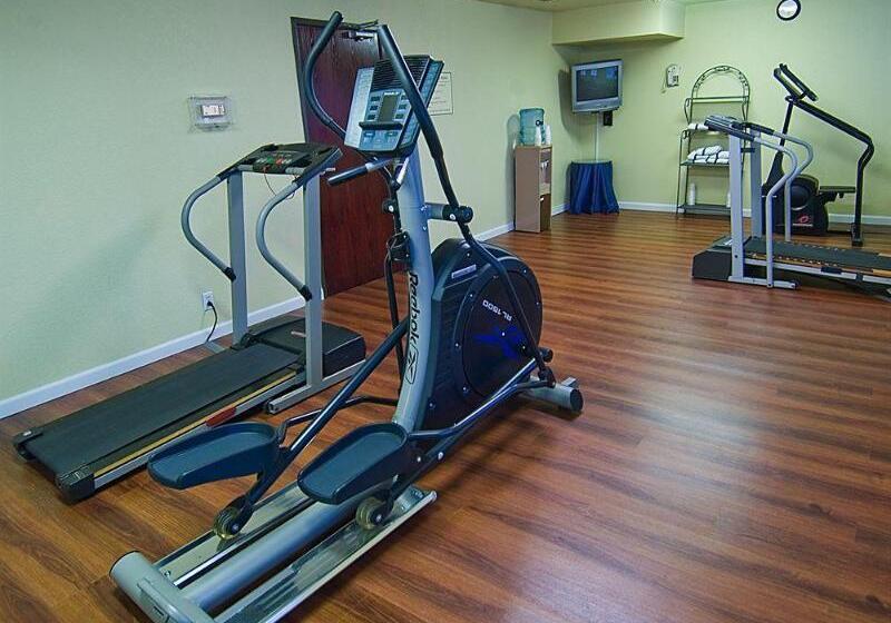 בית מלון כפרי Quality Inn & Suites