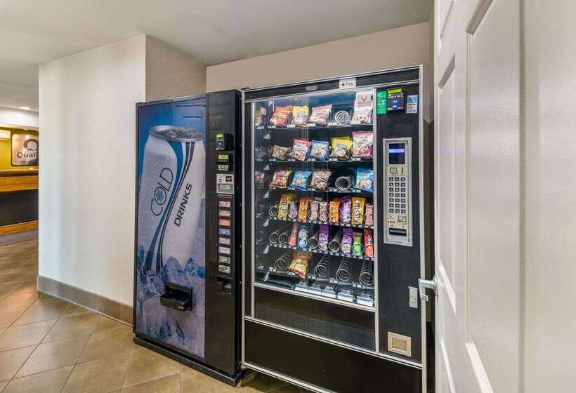 호텔 Quality Inn & Suites Garland   East Dallas