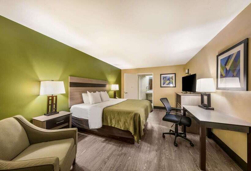 호텔 Quality Inn & Suites Garland   East Dallas